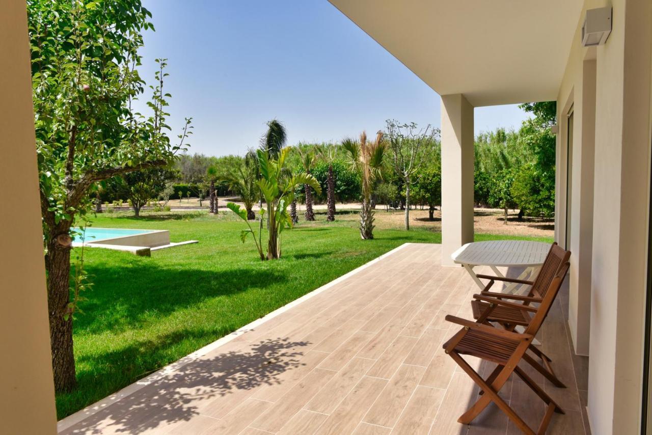 Villa Sirgole Rosa With Pool, Galatina Cutrofiano Exterior foto